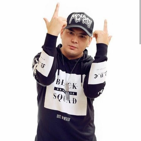 QAMARIYA - Жан Ахмадиев & Нәзік