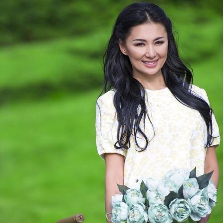 Үнсіздік - Мадина Садуақасова